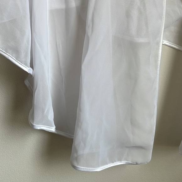 Vintage Sheer Cape - Picture 4 of 4